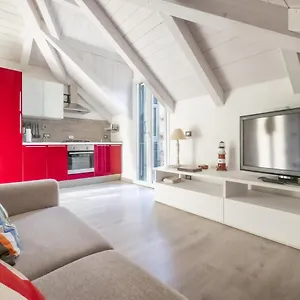 https://a-casa-di-oscar.hotelitalianriviera.com